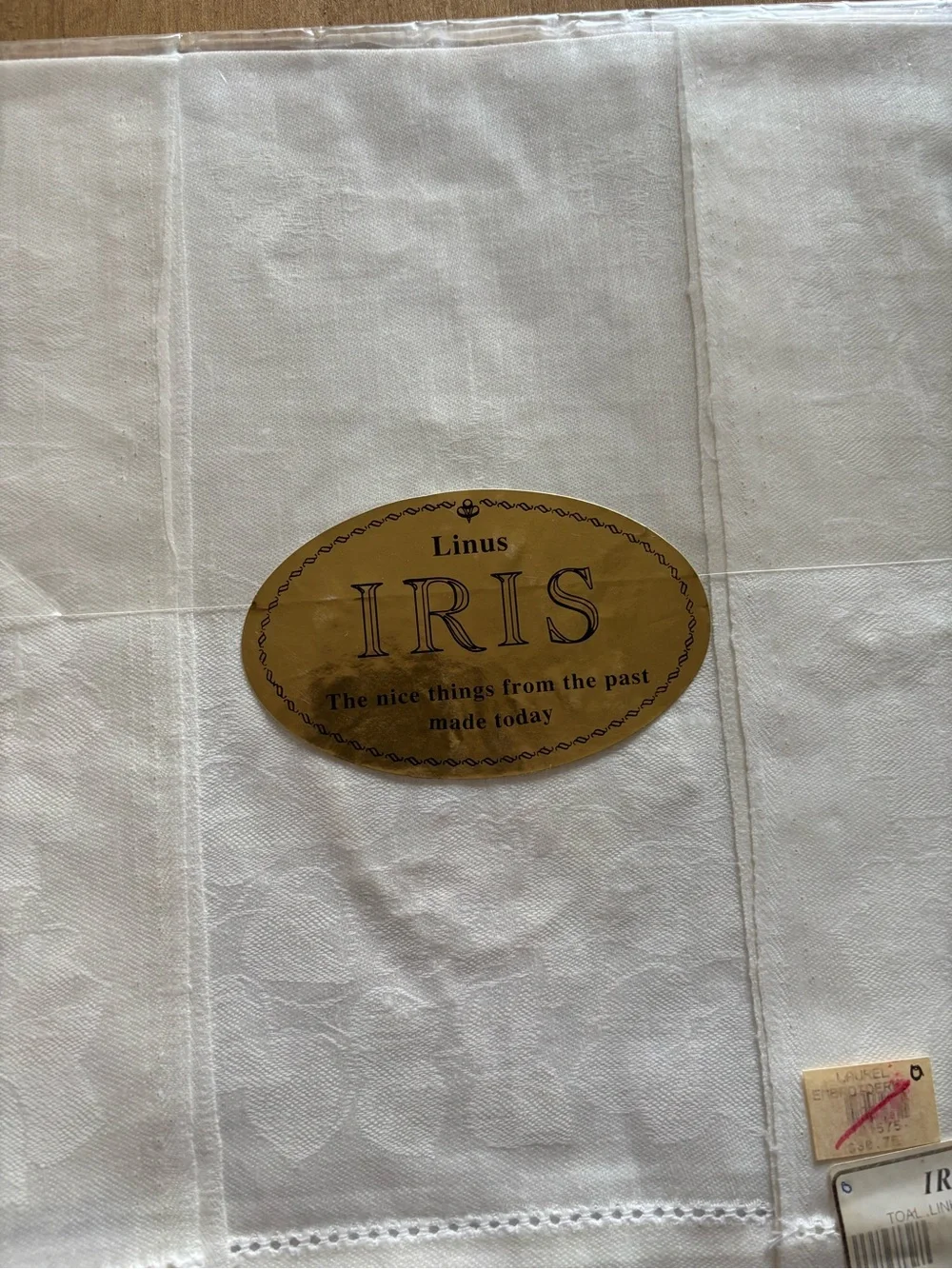 Vintage Linus IRIS Monogrammed Linens Set of 3 Floral Embroidery Heritage
